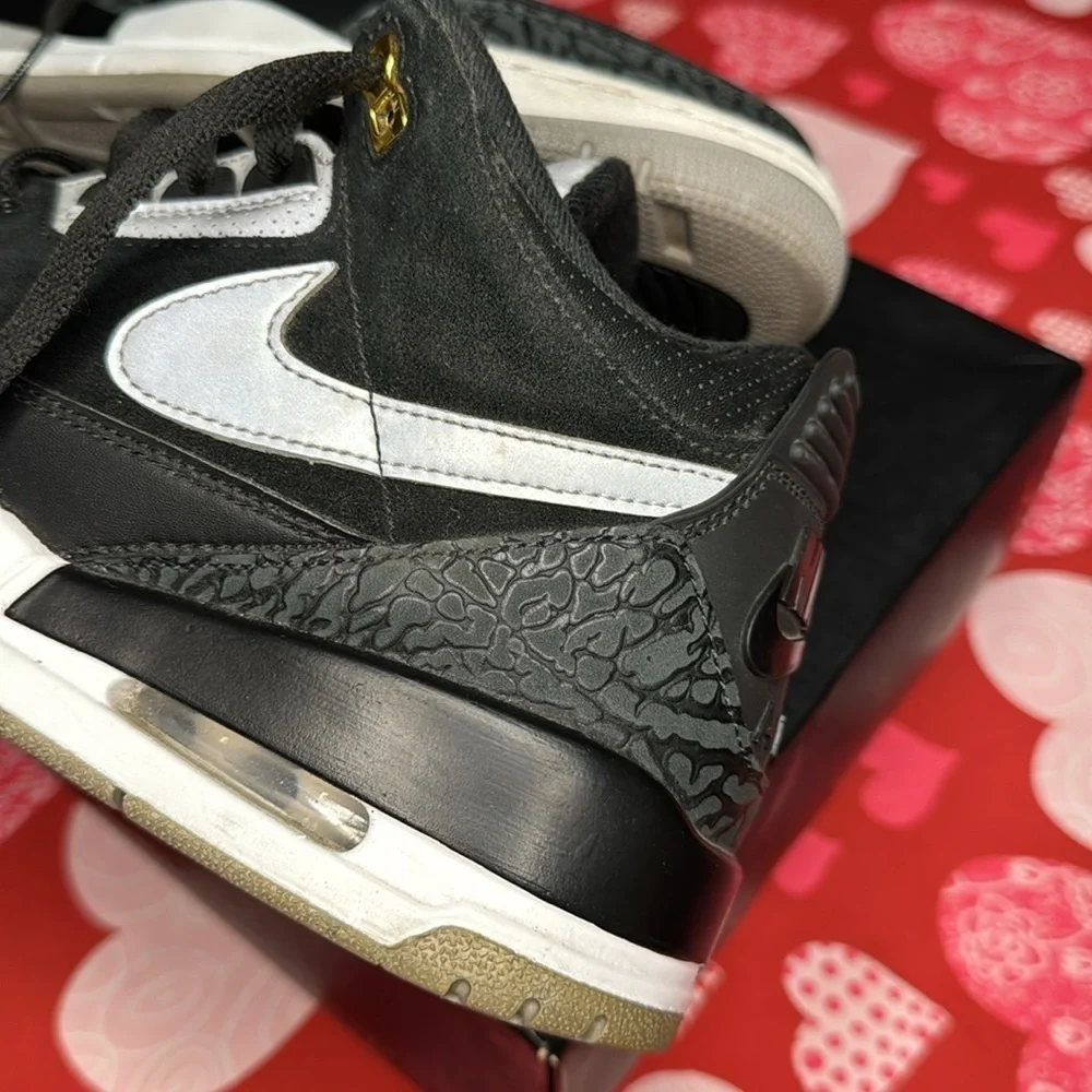 AIR JORDAN RETRO TH